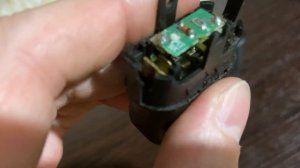 Кнопка стеклоподъемников. Нива Chevrolet / Travel.