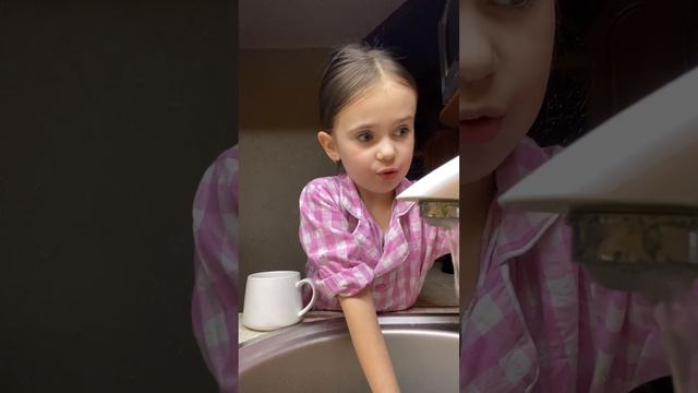 Мою посуду🍽 #shortsvideo #trending #flyp #artist #foryou #trap #мукбанг #пос? смотреть онлайн