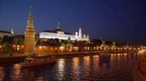 В огромном городе моем ночь