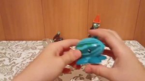 Обзор на фигурки, растения против зомби.