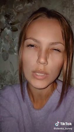 Самая красивая девочка говорит