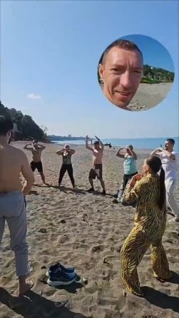 Очень простой, но эффективный комплекс Цигун, который можно выполнять самостоятельно.