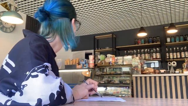 ВЛОГ один дома!/ позвали бомжей/ набили тату/ приехал с? смотреть онлайн