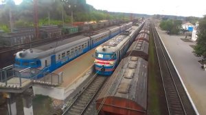 ЭР2-572 рейсом Изюм - Харьков Левада на ст.Змиев