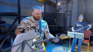 Кто виноват?