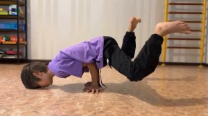 Брейк-данс движение черепашка