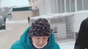 Телевизор пудрит мозги не хуже,чем порошок в пробирке.