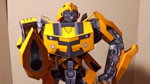 Трансформер Бамблби из бумаги