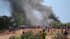 В Индии при крушении пассажирского лайнера погибли более 300 человек