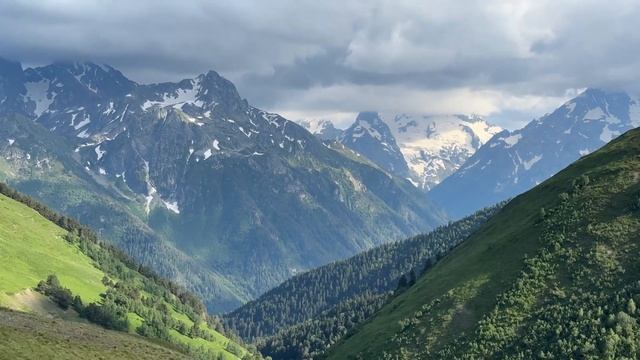 ПЕРВЫЙ ГОРНЫЙ ТРЕЙЛ | Архыз | Fast14 - Short 18 | T-BANK Arkhyz Wild Trail смотреть онлайн