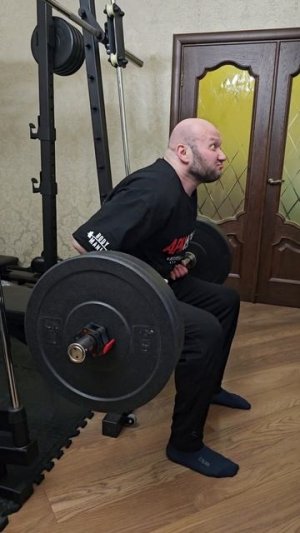 Тот самый качок который орет на весь фитнес зал