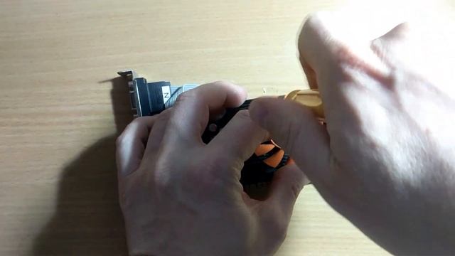 Розбір та чистка NVIDIA GeForce GT 440 + міні ПК (Cleaning and Disassemble NVID смотреть онлайн