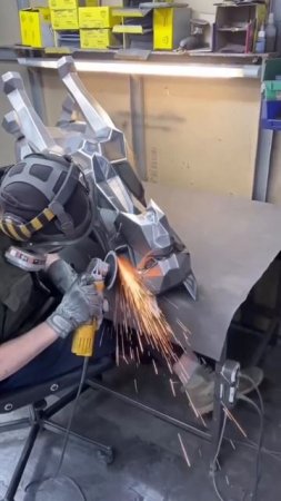 Полигональная скульптура сабаки