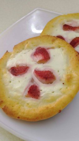 Нежные ПП ватрушки с клубникой