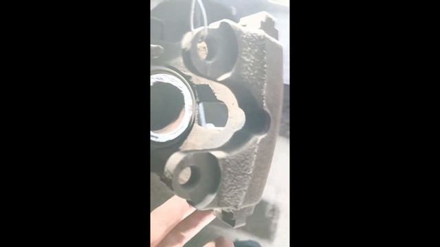 Заміна гальмівних колодок BMW X3 E83 / БМВ Х3 смотреть онлайн