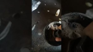 сломался шкворень на Jcb4, замена на новый.