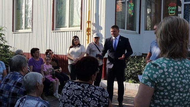Глава городского округа Сергей Баталов встретился с жителями многоквартирных домов по ул. Коваленко