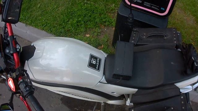 Заряжаю электробайк на ЭЗС ЭнергияМосквы ЛёхаЛис