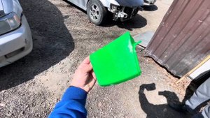 Покраска с флейками пластика мото