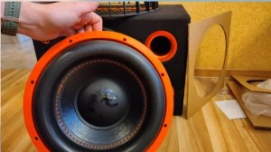 Установка Сабвуфера DL Audio Piranha 12 V.2