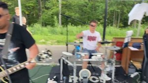 поп Панк-кавер трио Drive