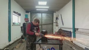 Разбираем интересный и дорогой агрегат.