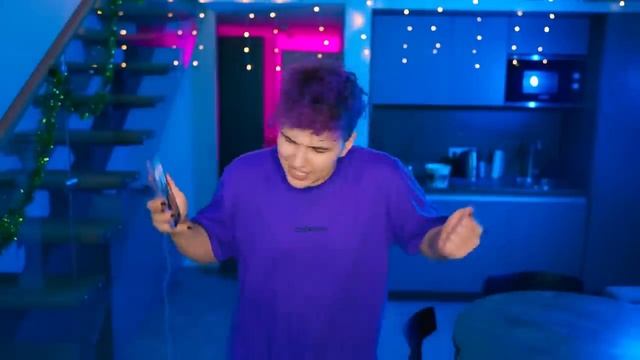 Милс PLAY - ШО ЦЕ! 😂 ЧТО ТВОРЯТ ДЕТИ В ЛАЙКЕ 😂 ПОПРОБУЙ НЕ ЗАСМЕЯТЬСЯ в LIKEE 😂