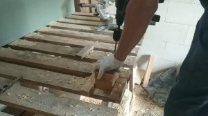 Сравнение перьевого и винтового свёрел между собой