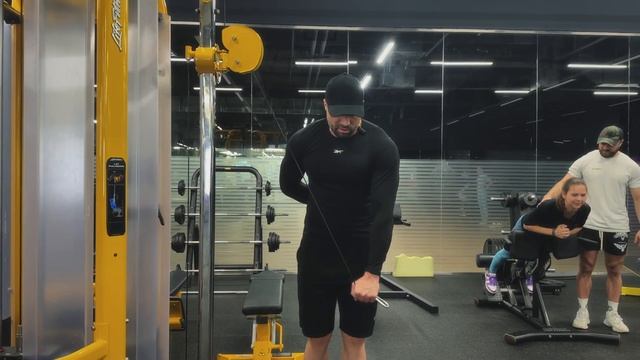 Разгибание руки в кроссовере смотреть онлайн