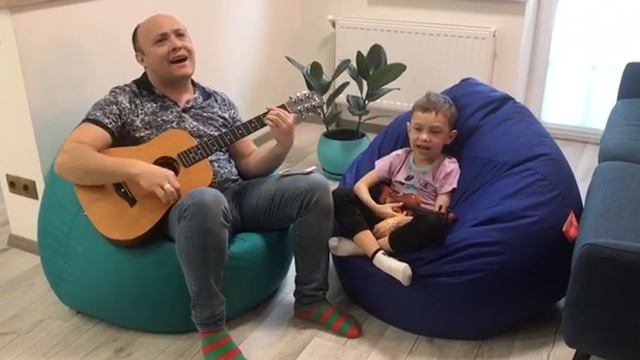 #поёмдома | Под защитой смотреть онлайн