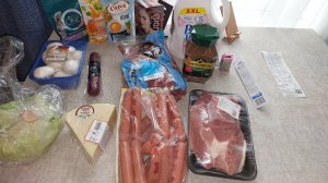 Не много закупились, приготовила чечевичный суп