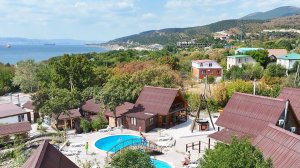 🏡 №615 Сдаётся посуточно 3-к дом с бассейном и парковкой на территории Кабардинка Геленджик