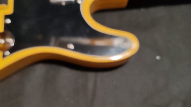 Обзор сборки китайской реплики Fender Telecaster жёлтого цвета, хамбакер в неке смотреть онлайн