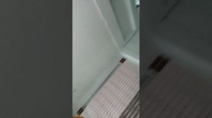 я гулял на площадке и на улице