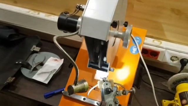 Как НЕ НАДО ЗАТАЧИВАТЬ маникюрные кусачки и инструмен смотреть онлайн