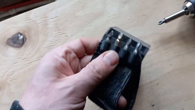 Бомбическое приспособление для аккумуляторной дрели смотреть онлайн