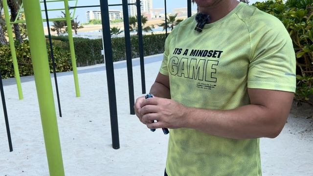 Очень крутой трюк с ножом бабочка (kiss goodbye balisong tutorial ) смотреть онлайн