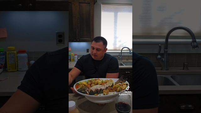 карп сказано в духовке с овощами. вкусно 😋  мукбанг ре смотреть онлайн