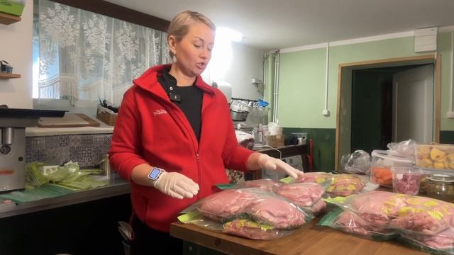 🔥 Заготовка мяса в ресторане: Отбивные и мясо для гри? смотреть онлайн