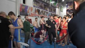 Взвешивание борцов на турнире КИНГДОМ в Грозном.