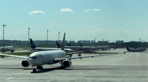Из-за эскалации на Ближнем Востоке авиакомпании меняют маршруты и отменяют рейсы