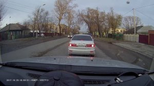 Абакан ПДД Автобус с левого ряда правый поворот. Черты