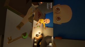 Играем в страшного малыша