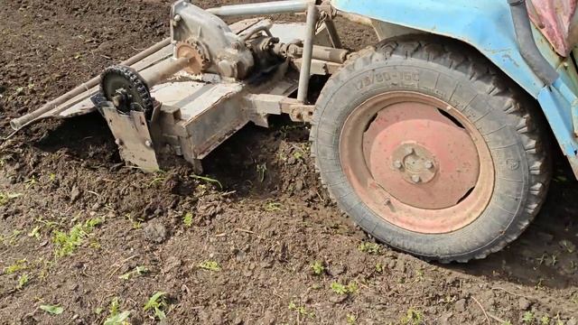 Т-010 Т-012 минитрактор с самодельной почвофрезой, почвоф смотреть онлайн