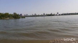 Отдыхал и купался на реке Обь.