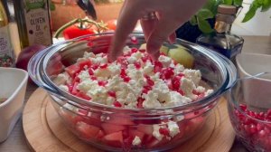 ВКУСНЫЙ САЛАТ ИЗ АРБУЗА ЗА 5 МИНУТ ! ЕГО СЪЕДЯТ СРАЗУ.