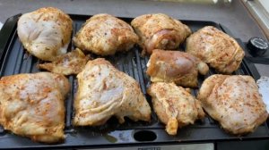 Шикарные хрустящие куриные бедрышки на электрогриле.