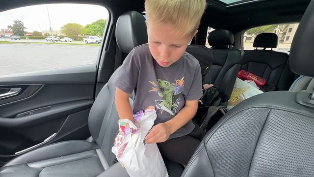 В ШКОЛУ В ПИЖАМЕ? 🤭🫣 смотреть онлайн