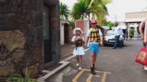 Мистер Макс VLOG Ищем сокровища на острове Маврикий