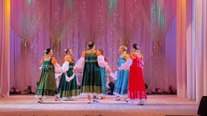 Хоровод с платочками